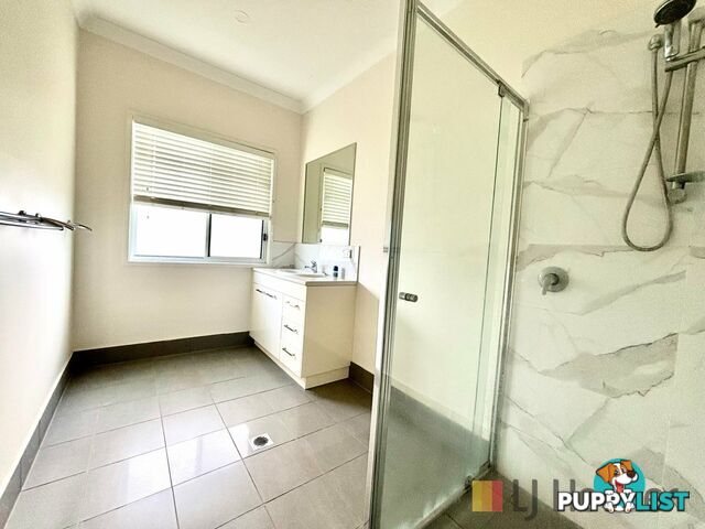 23 Noyes Parade KARRAGARRA ISLAND QLD 4184