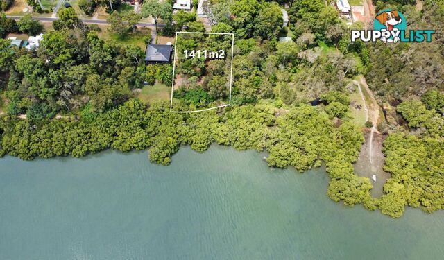 1-3 Coast Road MACLEAY ISLAND QLD 4184