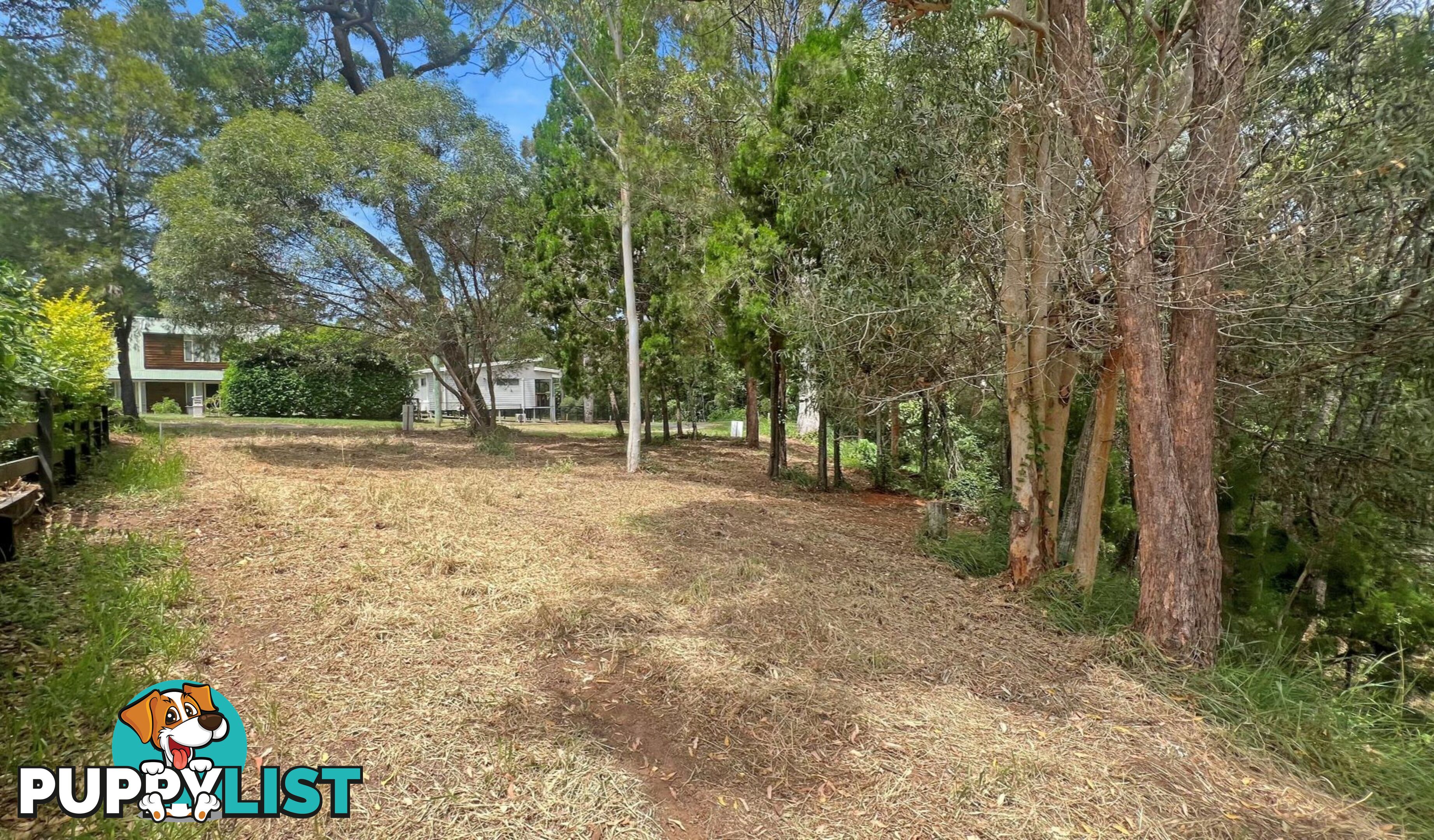 1-3 Coast Road MACLEAY ISLAND QLD 4184