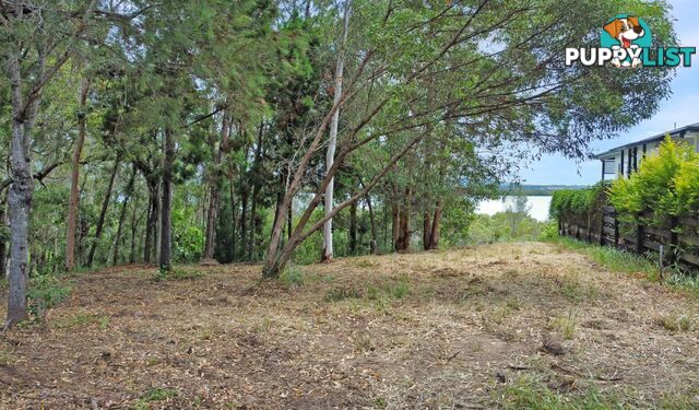 1-3 Coast Road MACLEAY ISLAND QLD 4184