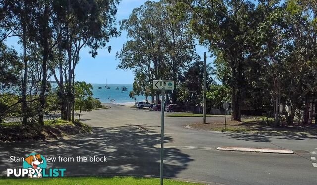 21 Kim Crescent MACLEAY ISLAND QLD 4184