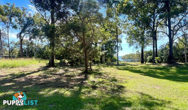 33 Blue Bay Crescent MACLEAY ISLAND QLD 4184