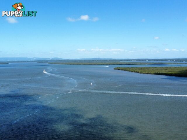 4 Cliff Terrace MACLEAY ISLAND QLD 4184