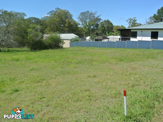 9 Francis Road MACLEAY ISLAND QLD 4184