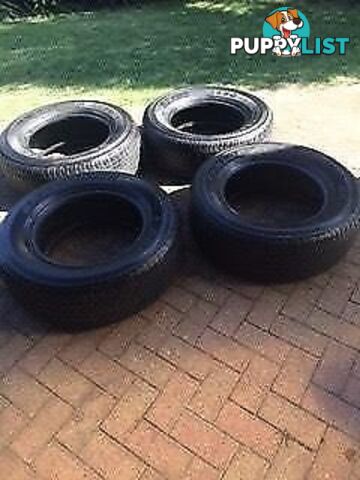 SET OF 4 DUNLOP GRANDTREK SUV/4WD ALL TERRAIN 17INCH TYRES