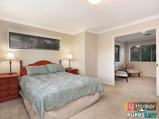 25 Piccadilly Place CARINDALE QLD 4152