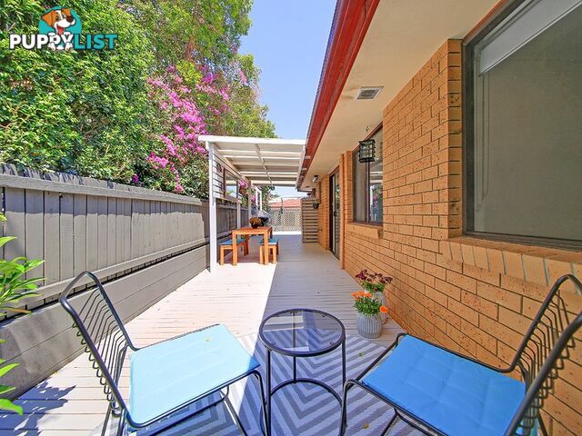 2/159 Watson Street CAMP HILL QLD 4152