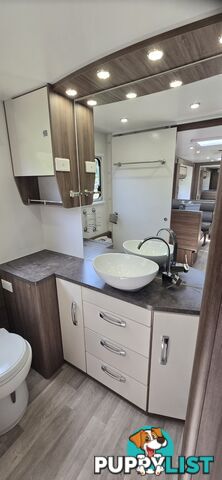 2016 JAYCO SILVERLINE 24.75-3 DOUBLE SLIDEOUT CARAVAN