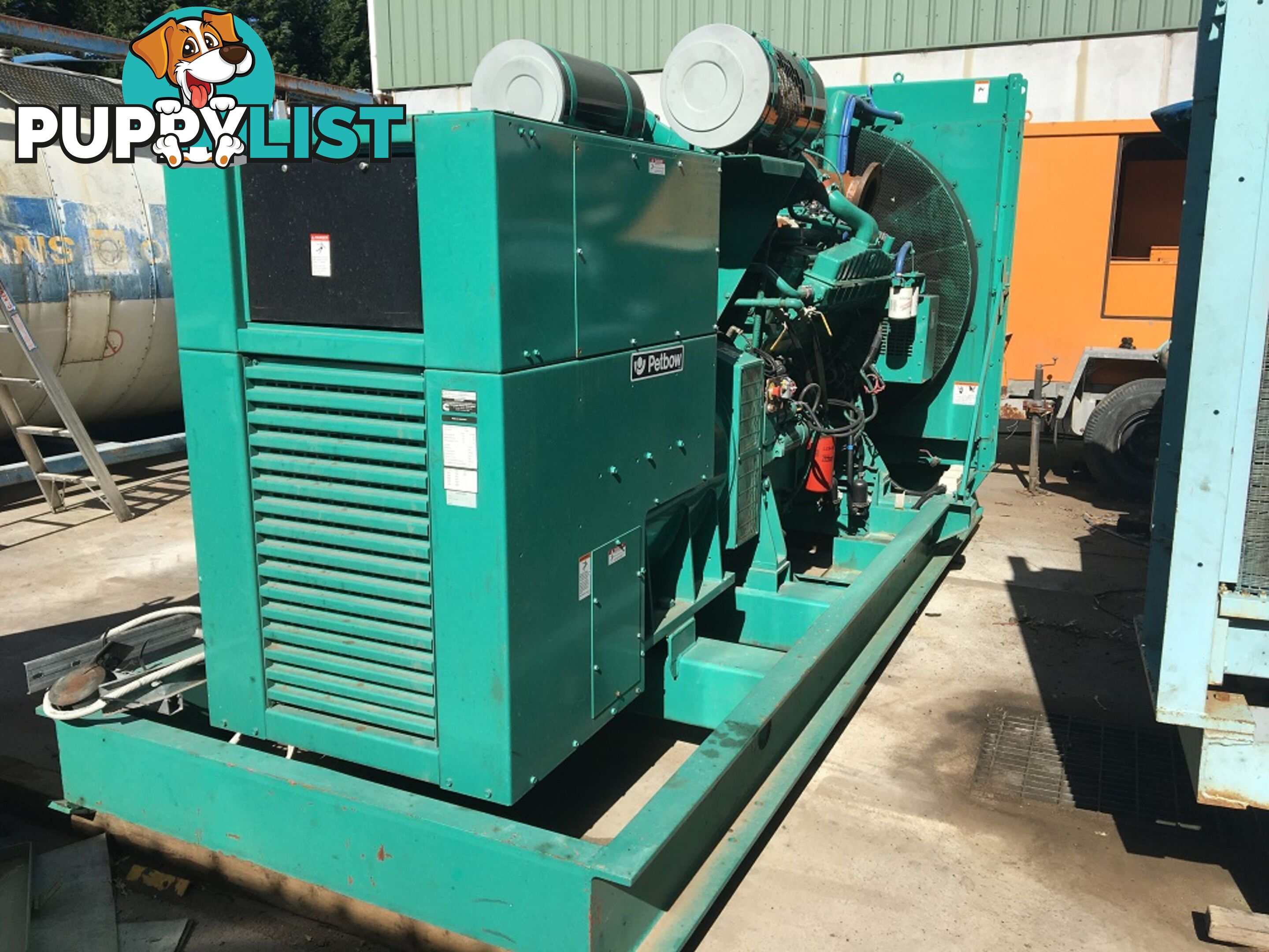 700kVA CUMMINS VTA 28G5 Generator