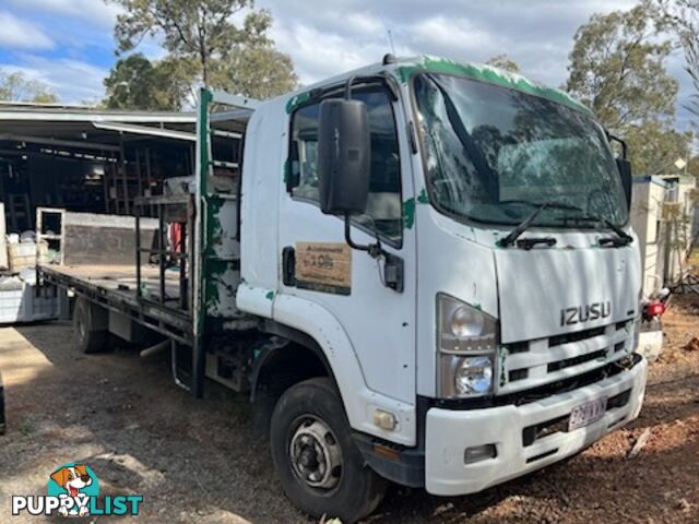 2009 ISUZU FRR 2215