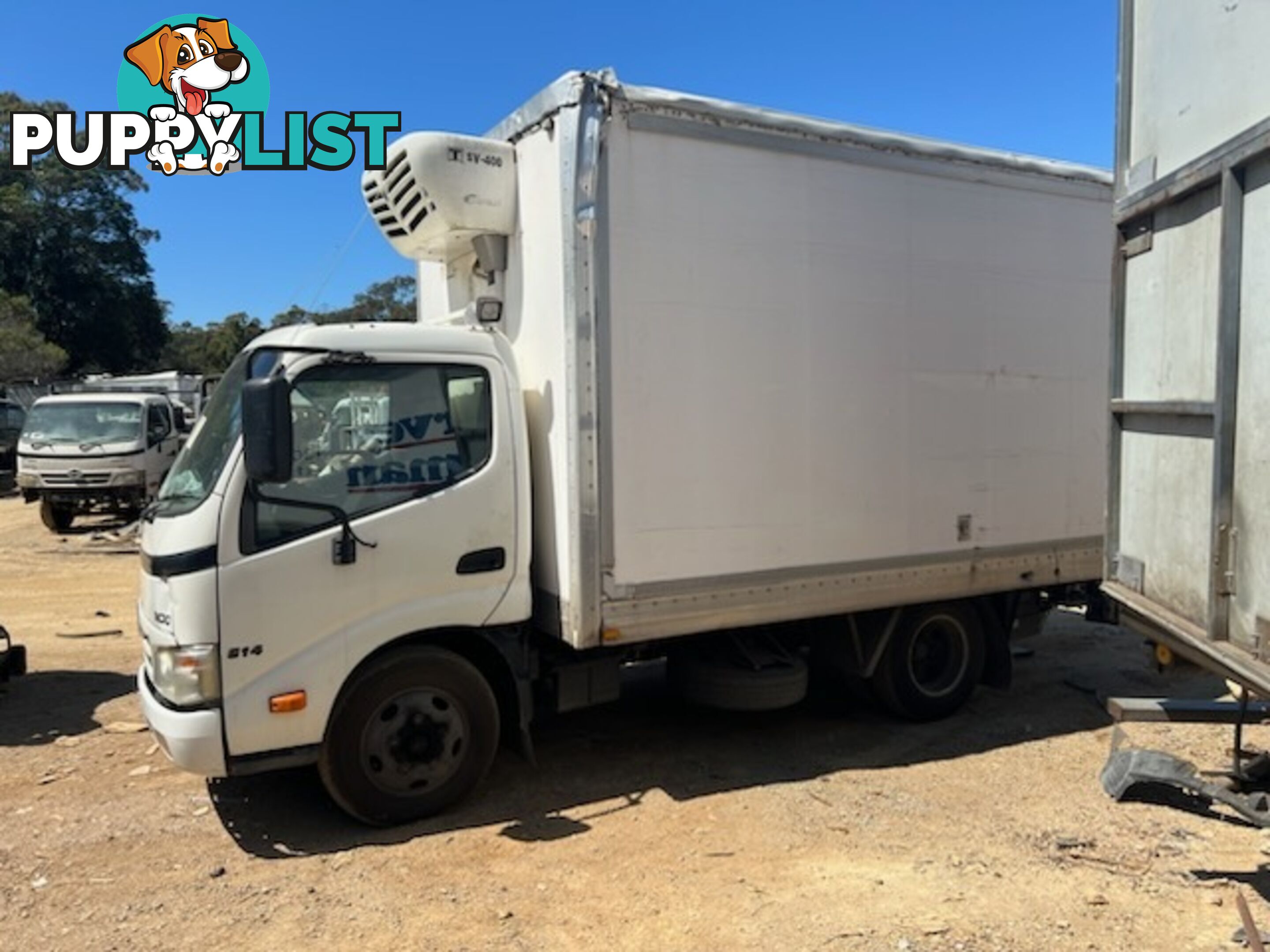 2010 HINO DUTRO 2207 JHHAB03H00K001148