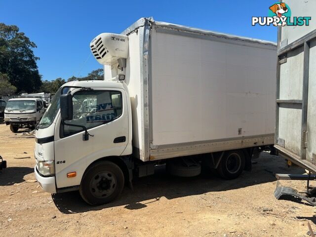 2010 HINO DUTRO 2207 JHHAB03H00K001148