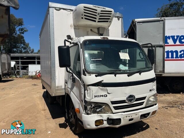 2010 HINO DUTRO 2207 JHHAB03H00K001148