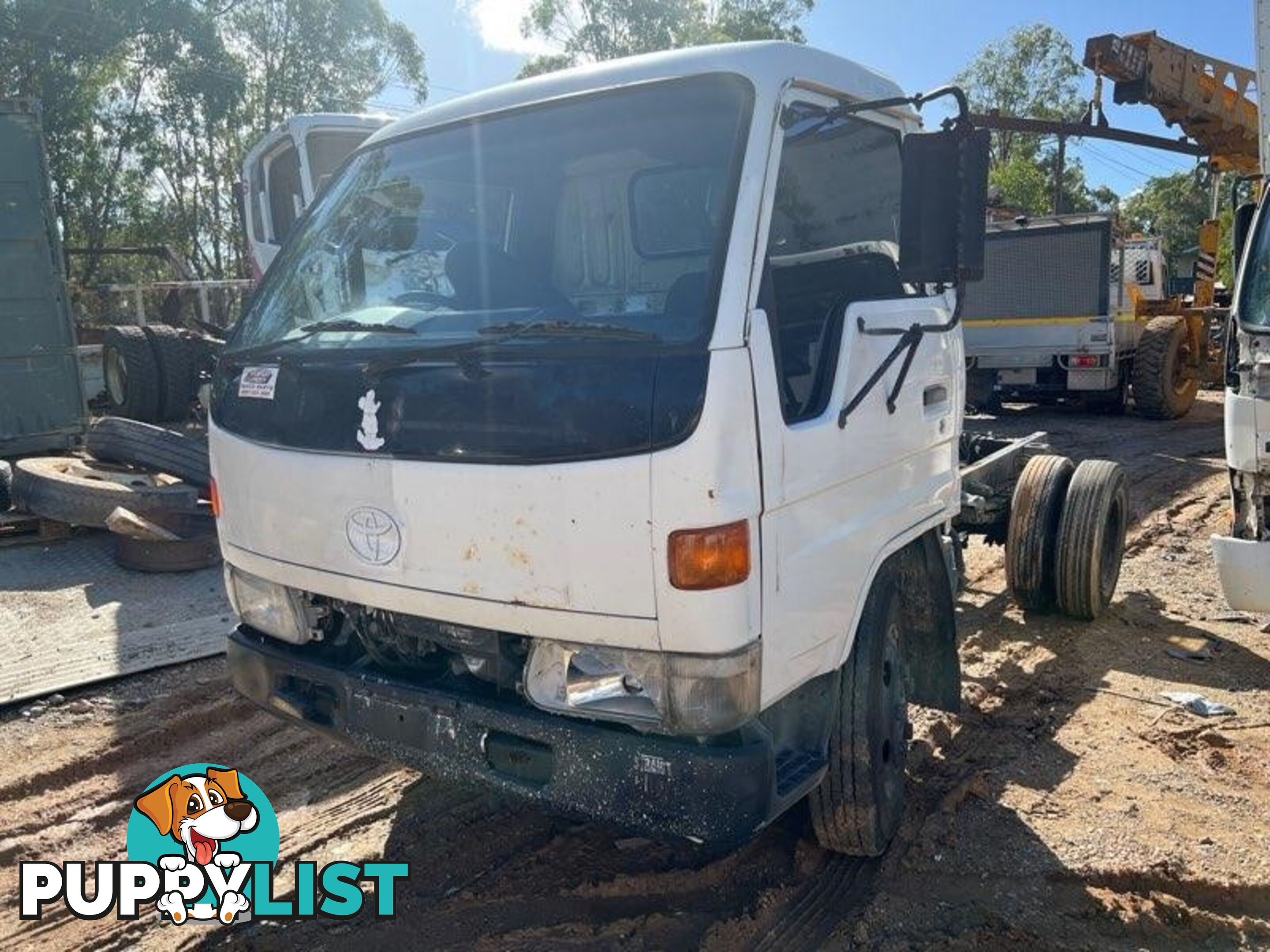 2000 TOYOTA DYNA 2184 JTFNY037604000026