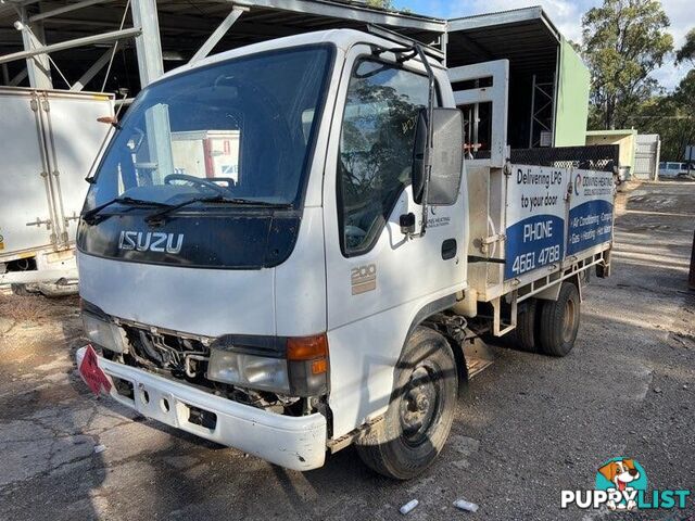 2003 ISUZU NKR 2181 JAANKR77E37100378