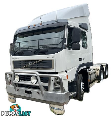 2004 VOLVO FM12