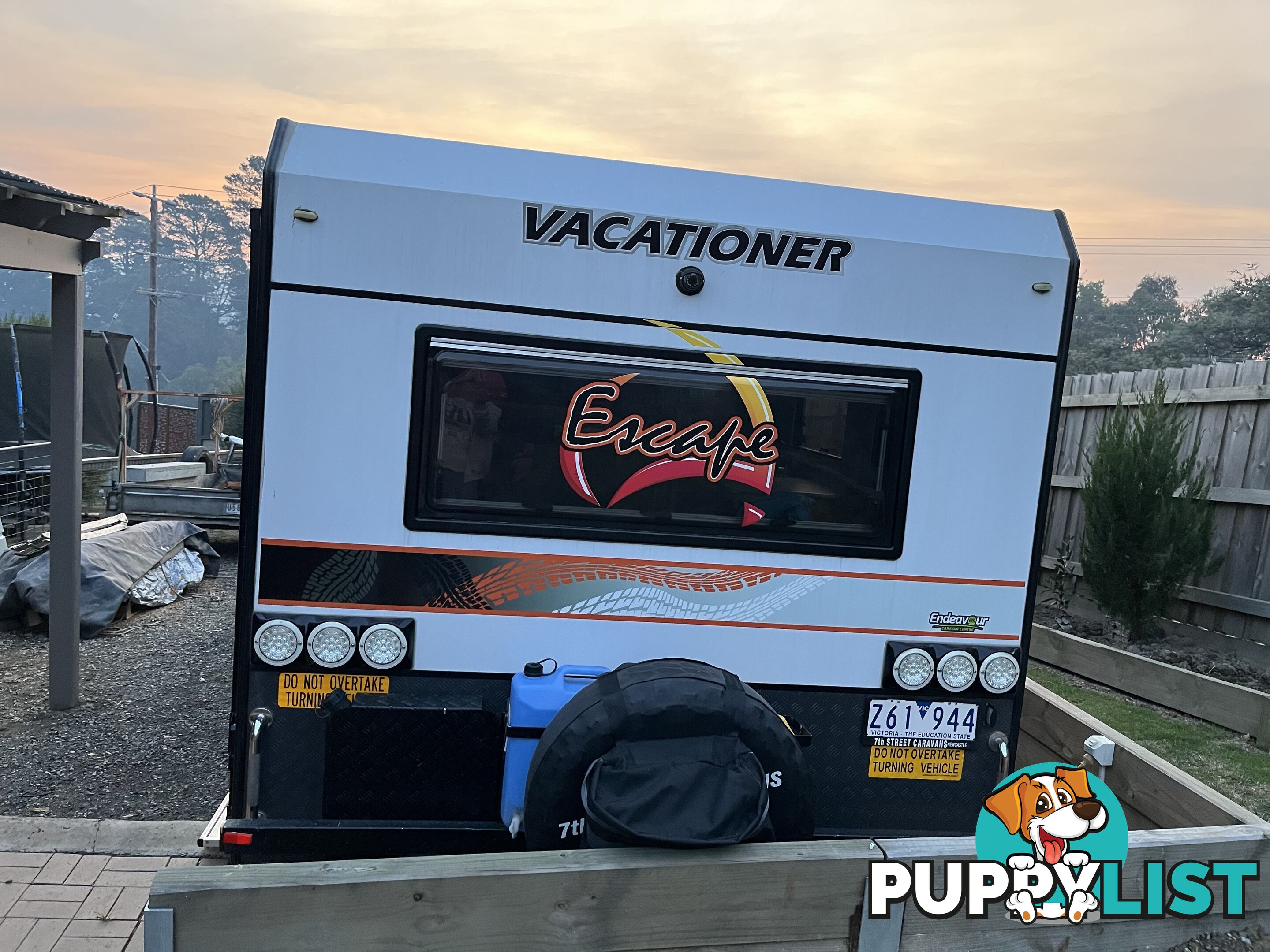2018 Vacationer Escape