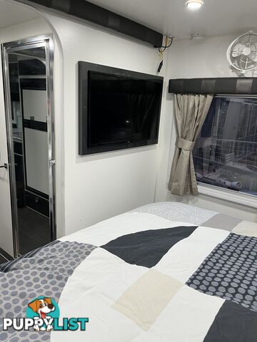 2018 Vacationer Escape