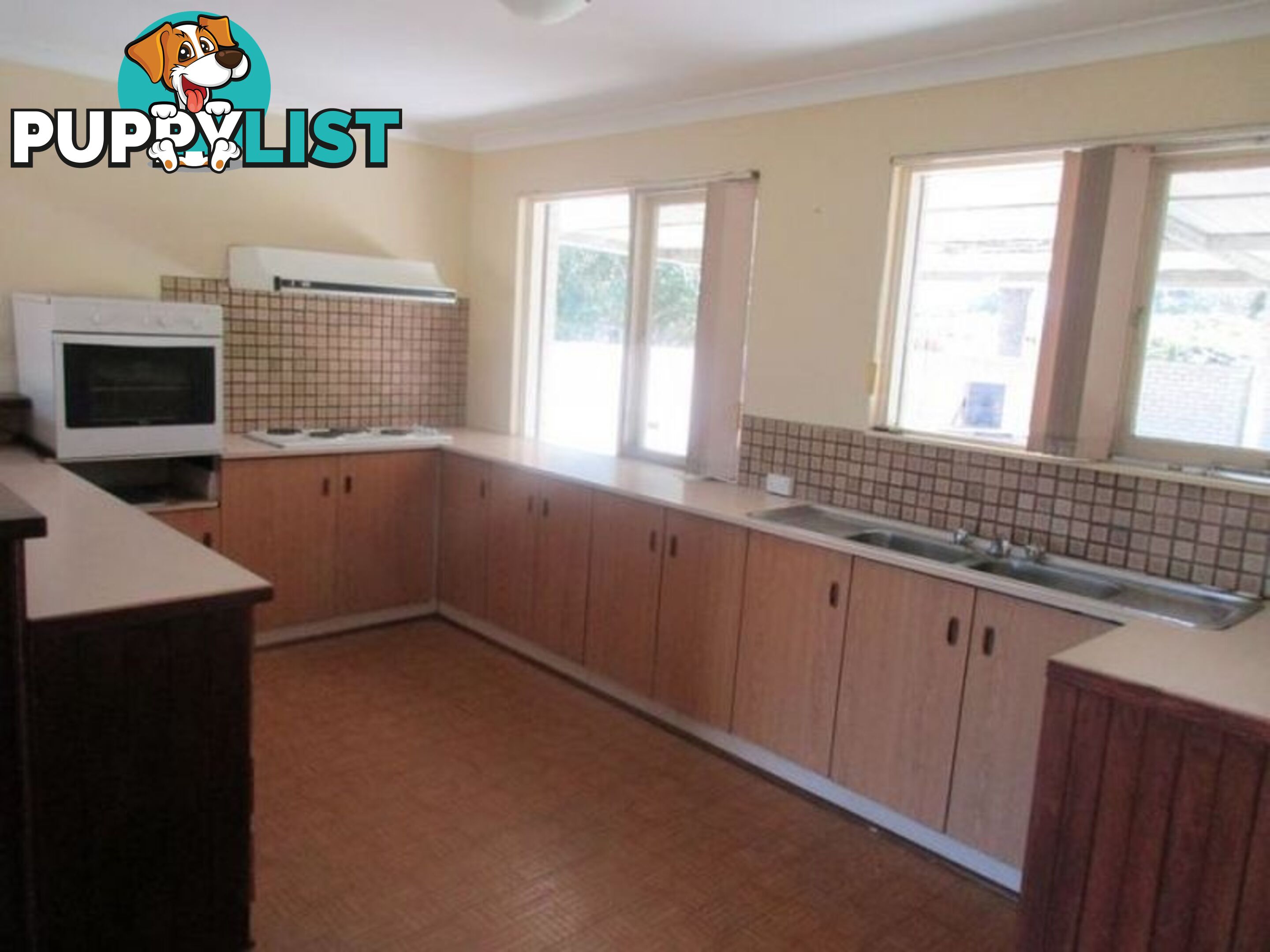 2 Pomfret Road SPEARWOOD WA 6163