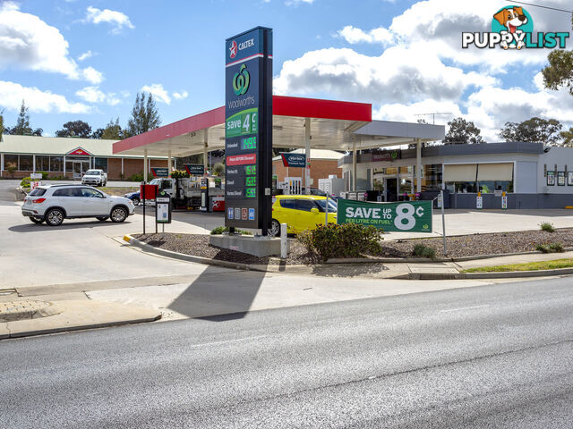 Woolworths/Caltex 123-125 Condon Street BENDIGO VIC 3550