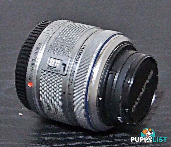 Olympus M.Zuiko ED 14-42mm f3.5-5.6 R Micro 4/3 Silver zoom lens
