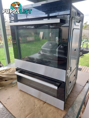 Electrolux Pyroclean Oven