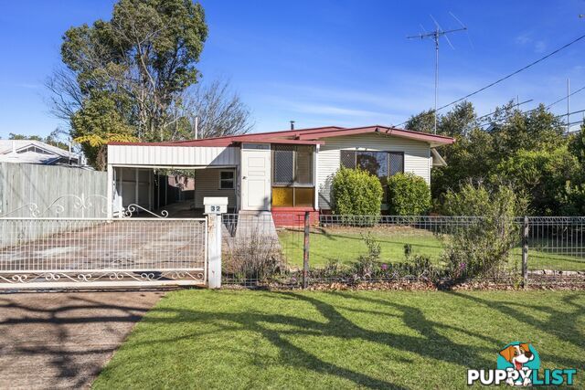 32 Charlotte Street NEWTOWN QLD 4350