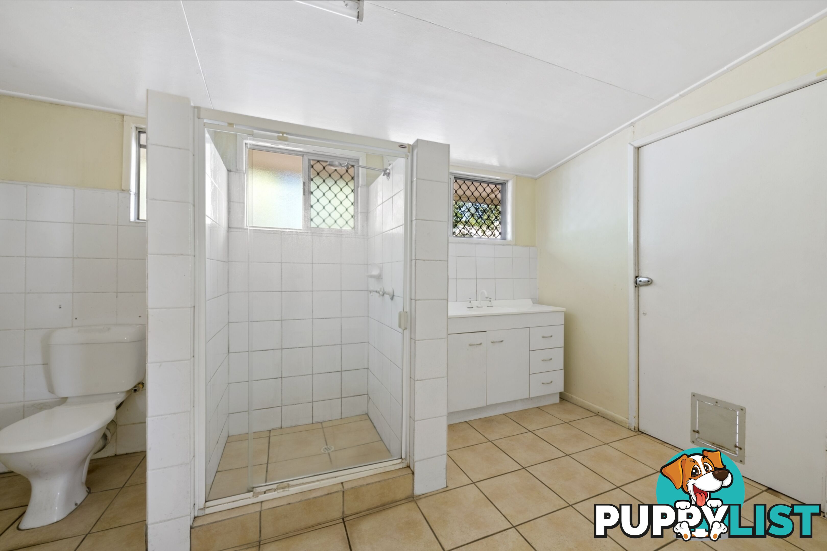 32 Charlotte Street NEWTOWN QLD 4350