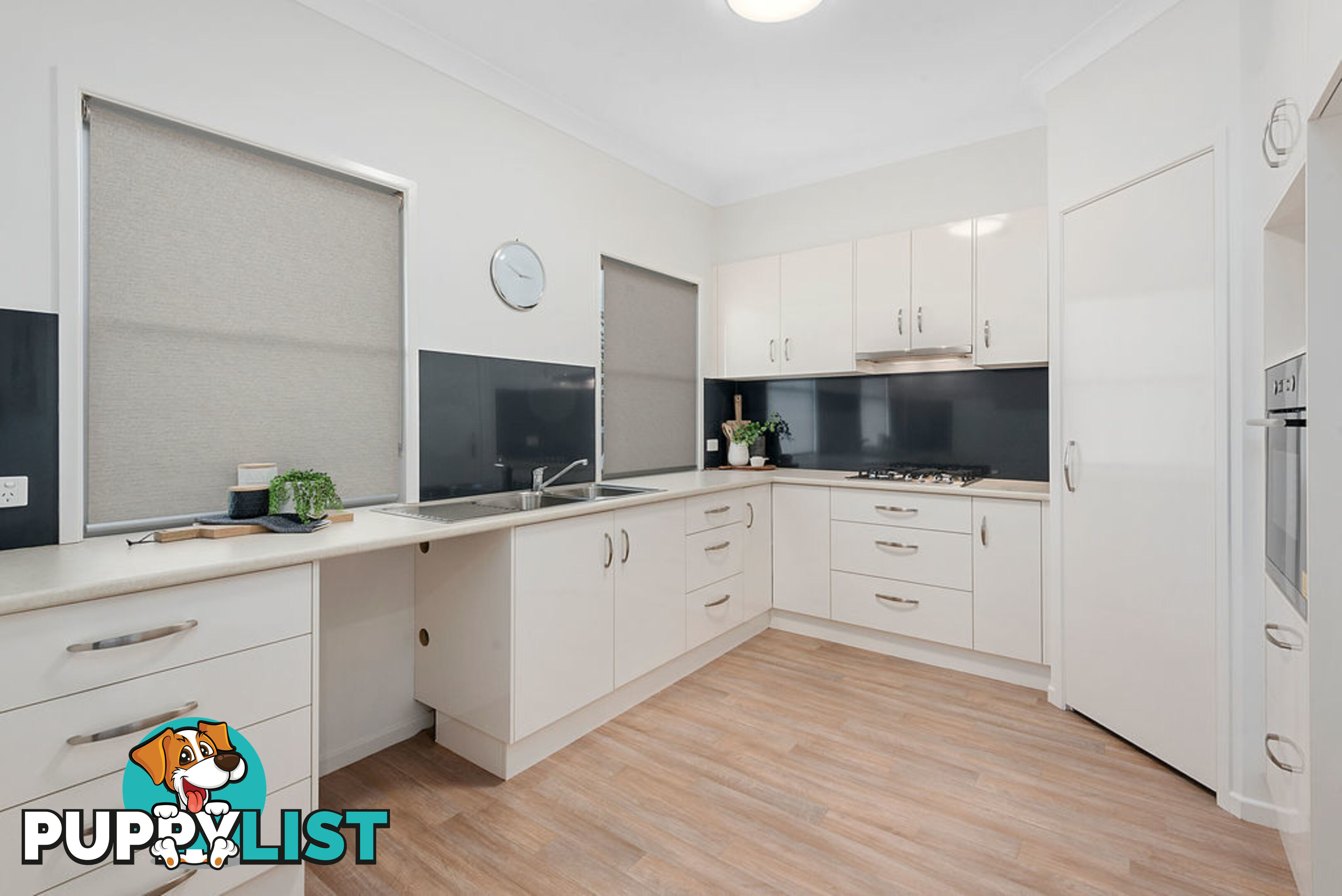 1 & 2/11 Helen Street NEWTOWN QLD 4350