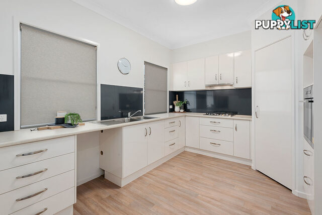 1 & 2/11 Helen Street NEWTOWN QLD 4350