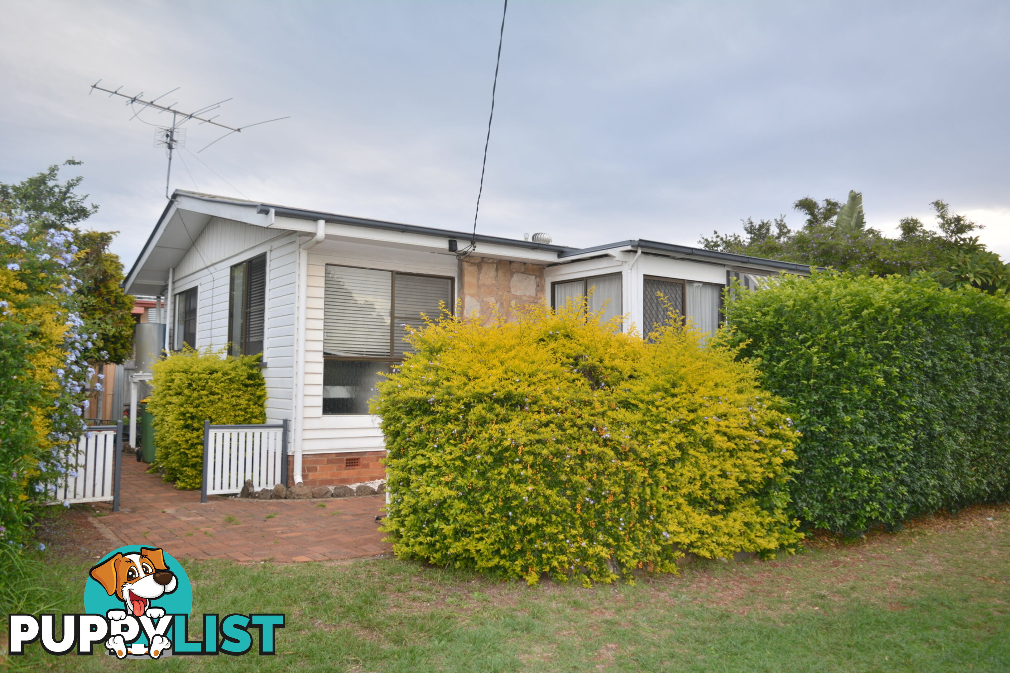 4 Wombyra Street NEWTOWN QLD 4350