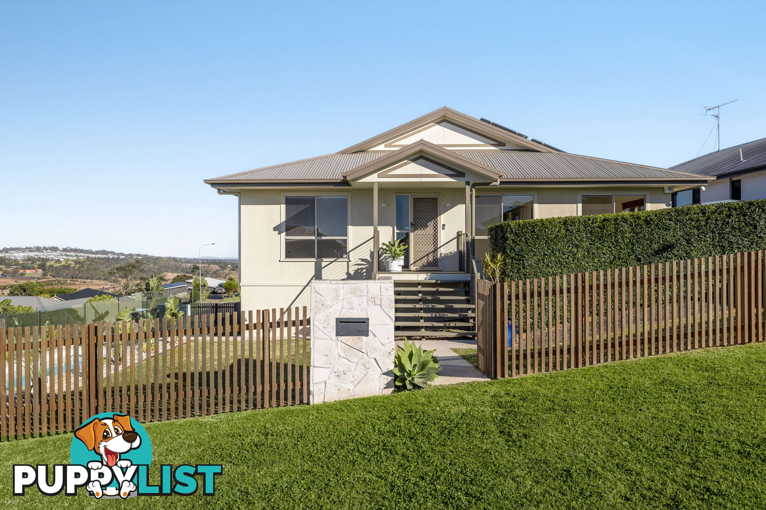 13 Dodson Crescent MOUNT KYNOCH QLD 4350