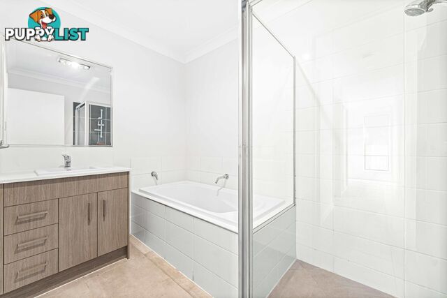 2/83 Sanctuary Drive CRANLEY QLD 4350