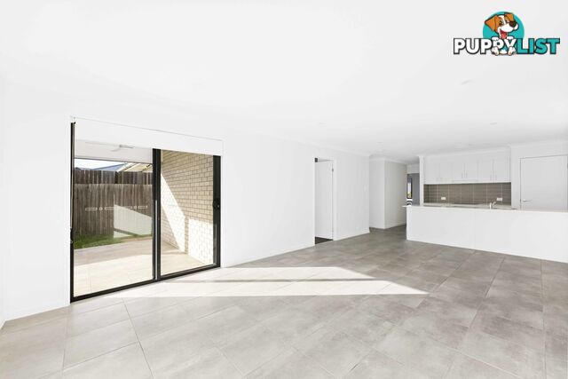 2/83 Sanctuary Drive CRANLEY QLD 4350