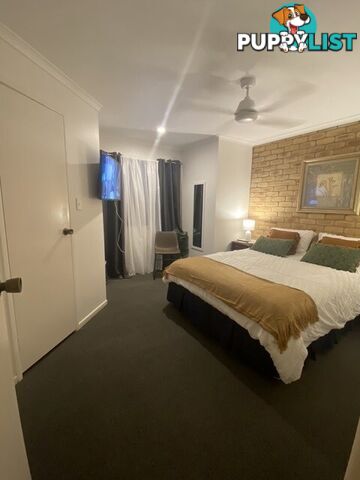 2/4 Garget Street EAST TOOWOOMBA QLD 4350
