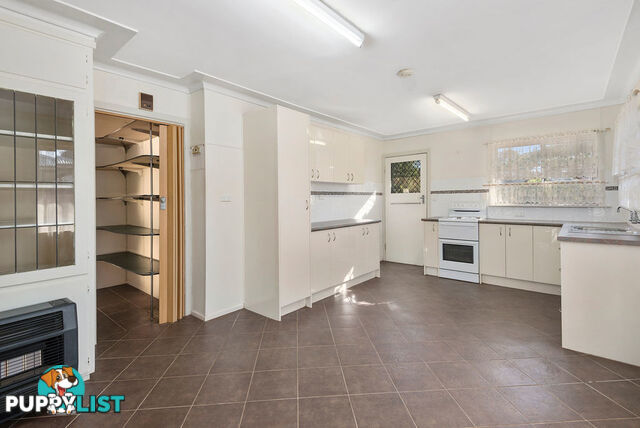 51 Alford Street MOUNT LOFTY QLD 4350