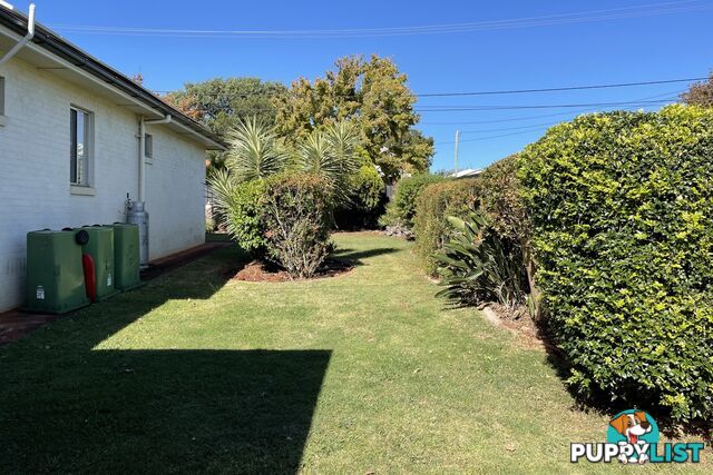 299 South Street HARRISTOWN QLD 4350