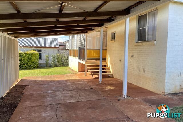 299 South Street HARRISTOWN QLD 4350