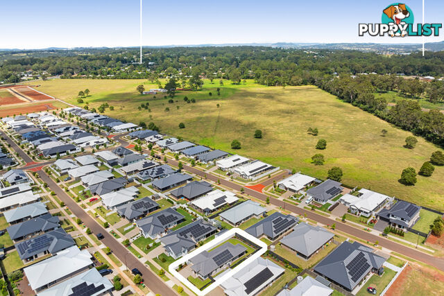 39 McAulay Avenue HIGHFIELDS QLD 4352