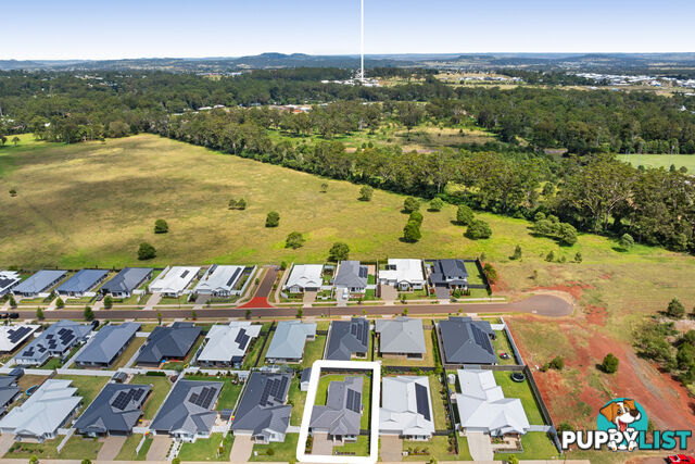 39 McAulay Avenue HIGHFIELDS QLD 4352