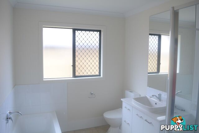 34/13 Andersson Court HIGHFIELDS QLD 4352