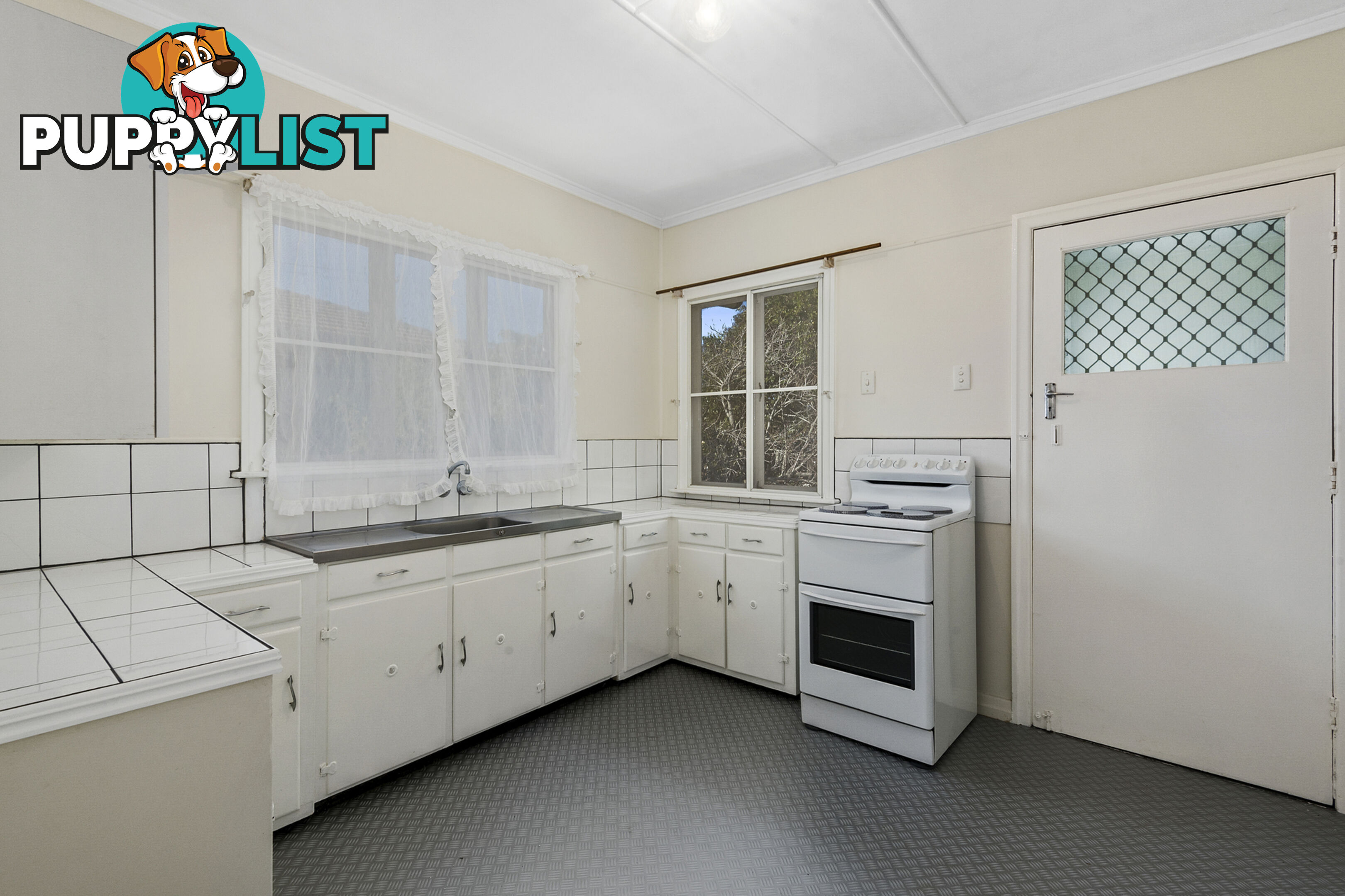 4 Murray Street NORTH TOOWOOMBA QLD 4350