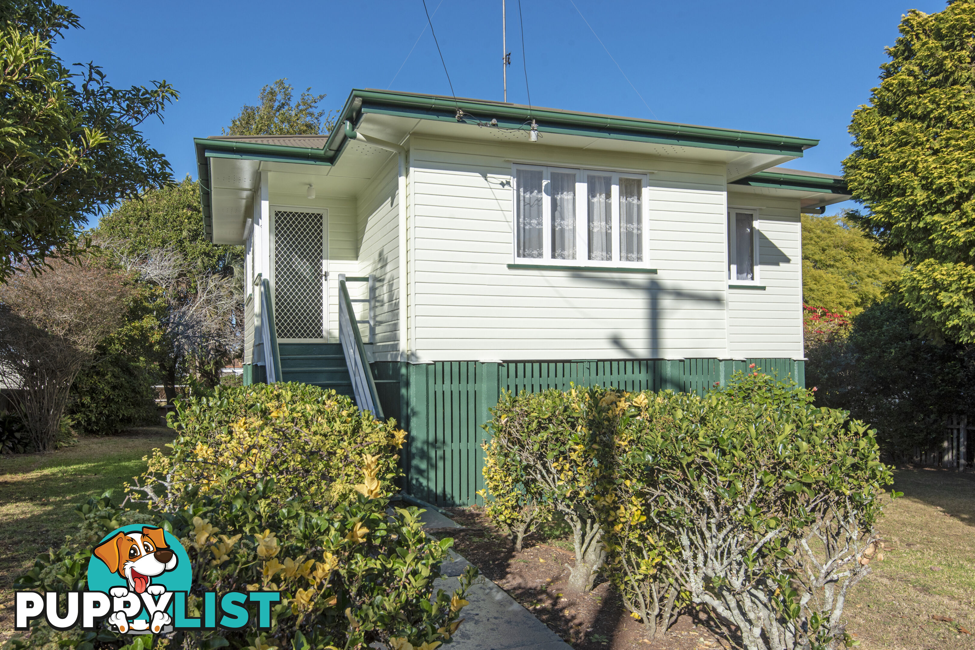 4 Murray Street NORTH TOOWOOMBA QLD 4350