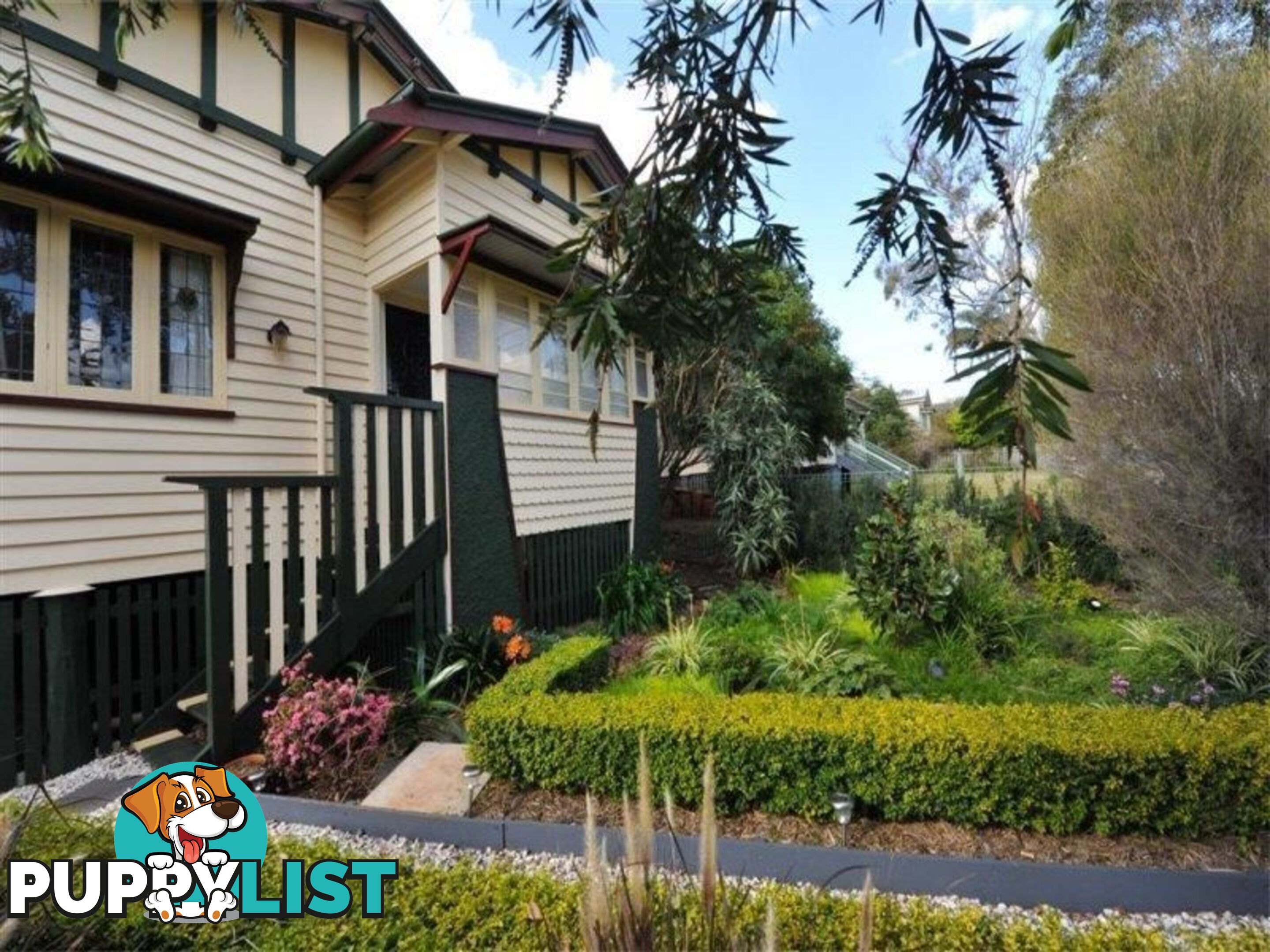 63 Alford Street MOUNT LOFTY QLD 4350