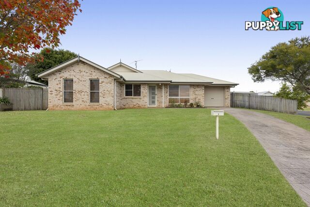8 Rushlands Street GLENVALE QLD 4350