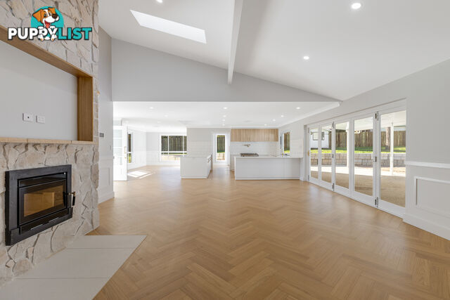2 Glen Court GLENVALE QLD 4350
