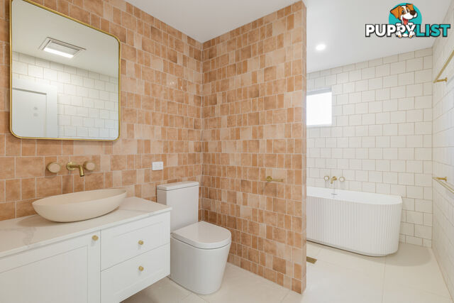 2 Glen Court GLENVALE QLD 4350