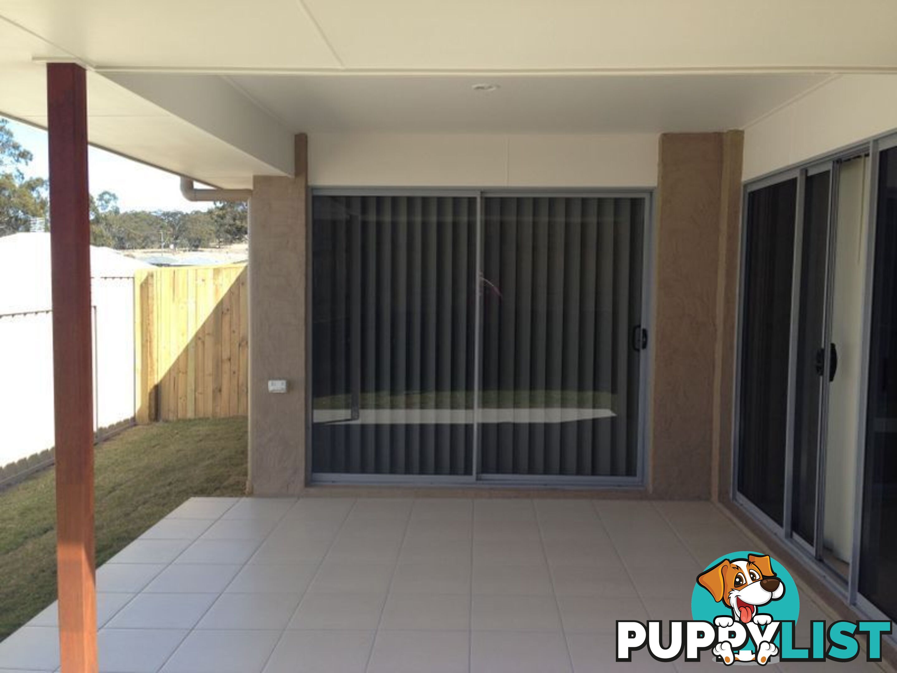 1/11 Carlin Street GLENVALE QLD 4350
