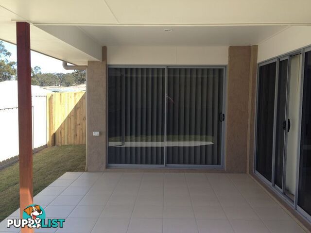 1/11 Carlin Street GLENVALE QLD 4350