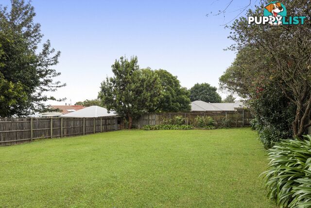 15 Mary Street MOUNT LOFTY QLD 4350